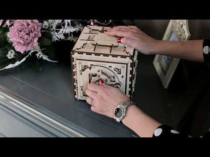 UGears Safe